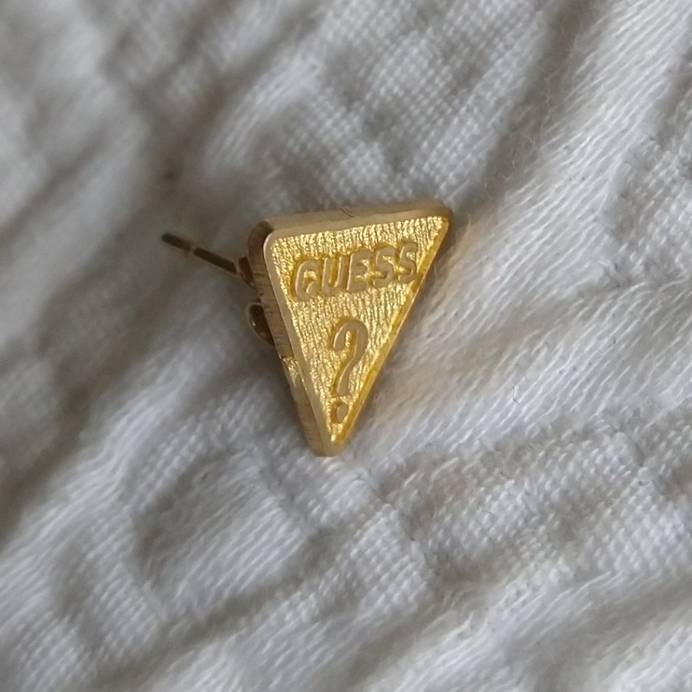 Vintage 10k Guess Gold Logo Earring/Pin ButtonA little less than a half inch